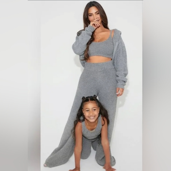 SKIMS GIRLS COZY TANK IN SMOKE 2T/3T/ NWT - Picture 8 of 8